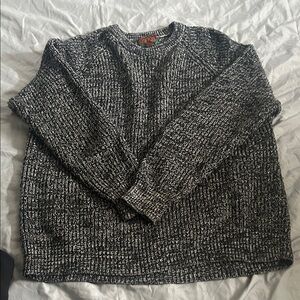 Oakton men’s sweater